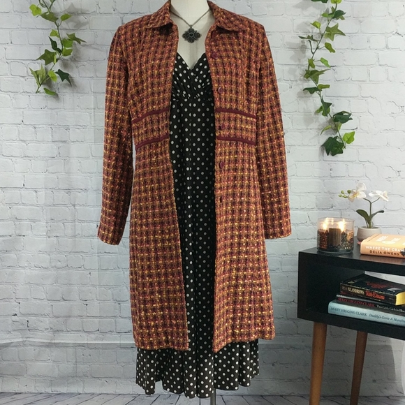 Stylish Vintage Women's Coat in Red Orange - Picture 2 of 7